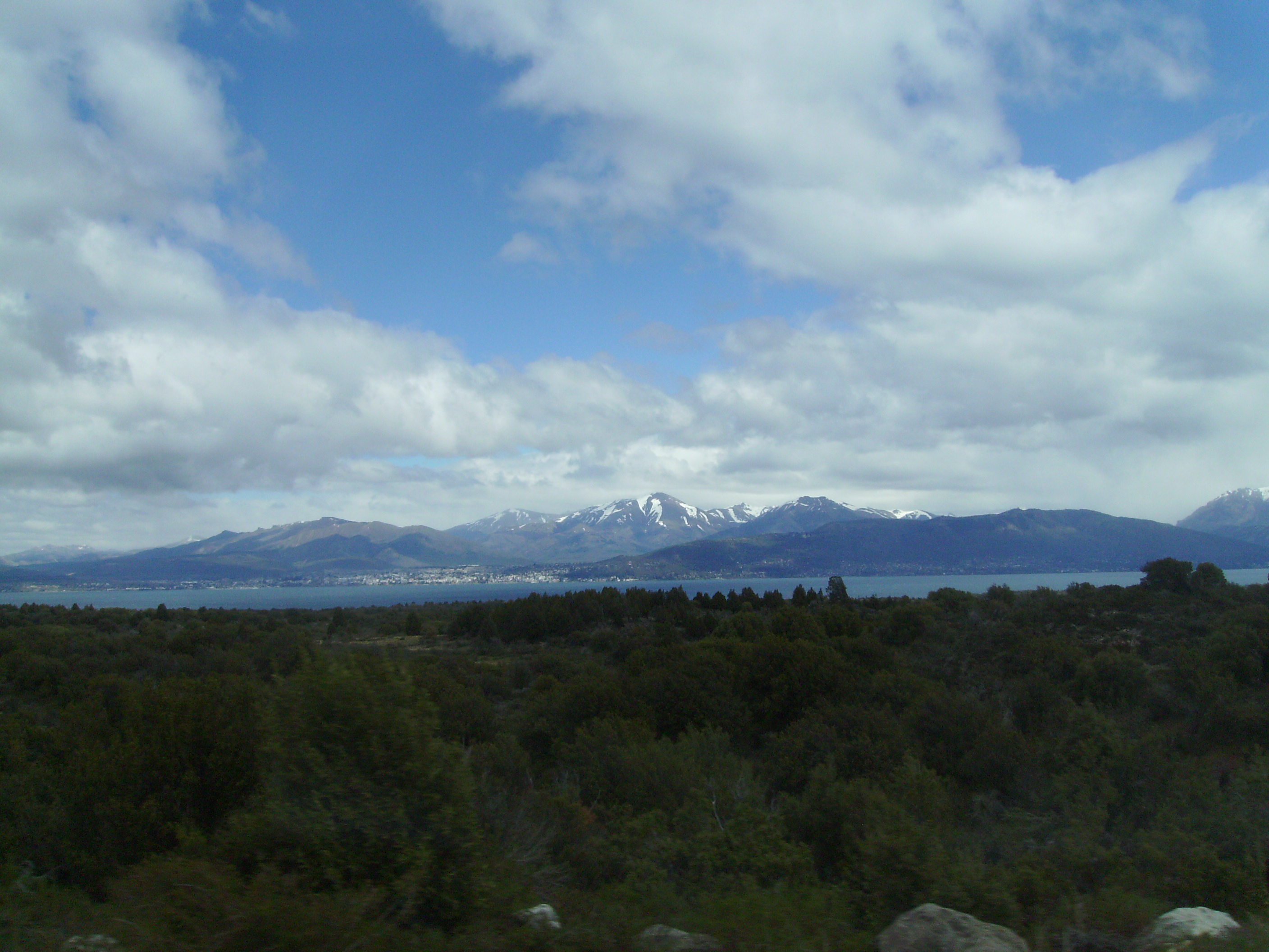 Vista do lago Nahuel Huapi em Bariloche